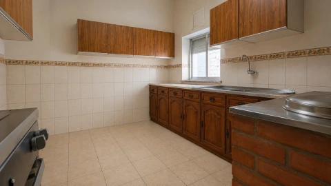Moradia T4 para Venda em Paranhos