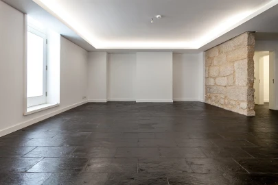 Moradia T6 para Venda em Cedofeita, Santo Ildefonso, Sé, Miragaia, São Nicolau e Vitória