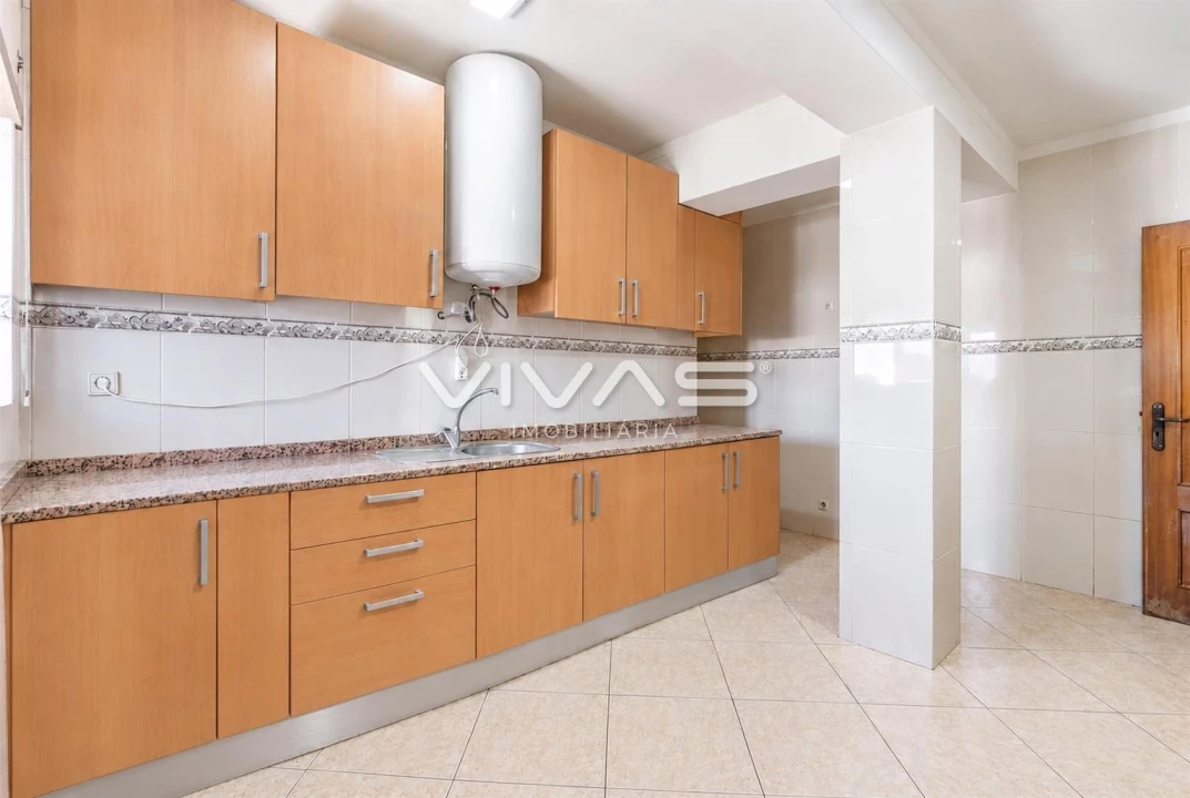 Apartamento T3 para Venda em Vila Verde e Barbudo Foto 5