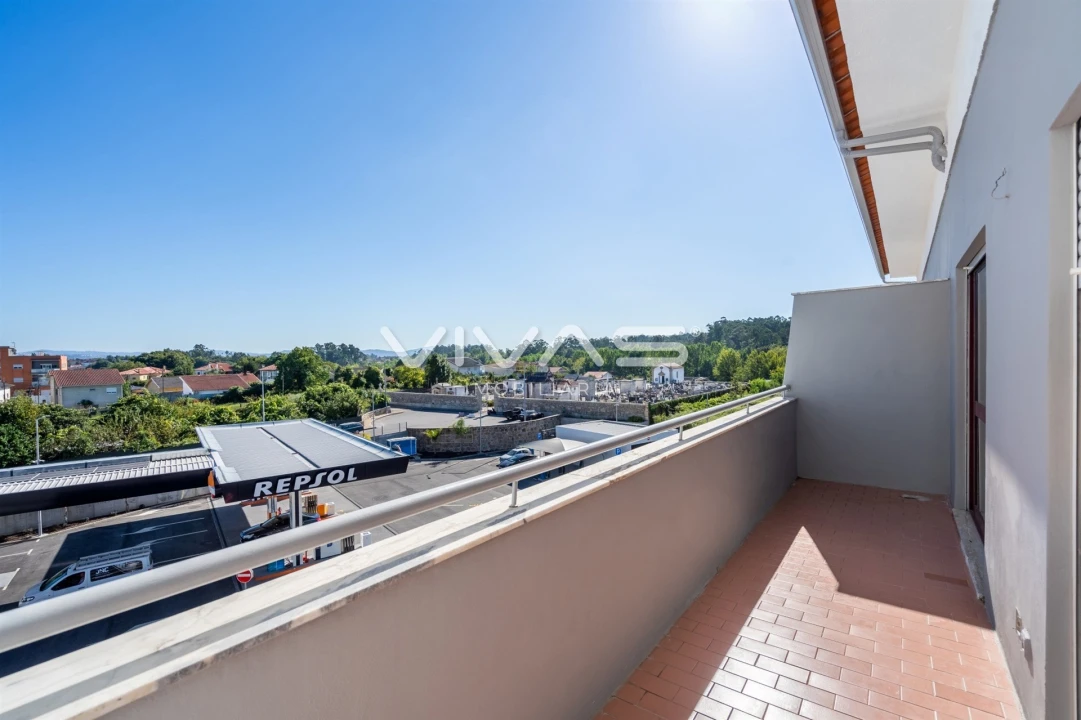 Apartamento T3 para Venda em Vila Verde e Barbudo Foto 11