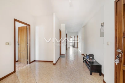 Apartamento T3 para Venda em Vila Verde e Barbudo