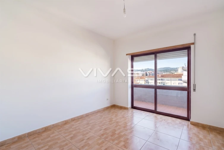 Apartamento T3 para Venda em Vila Verde e Barbudo Foto 10