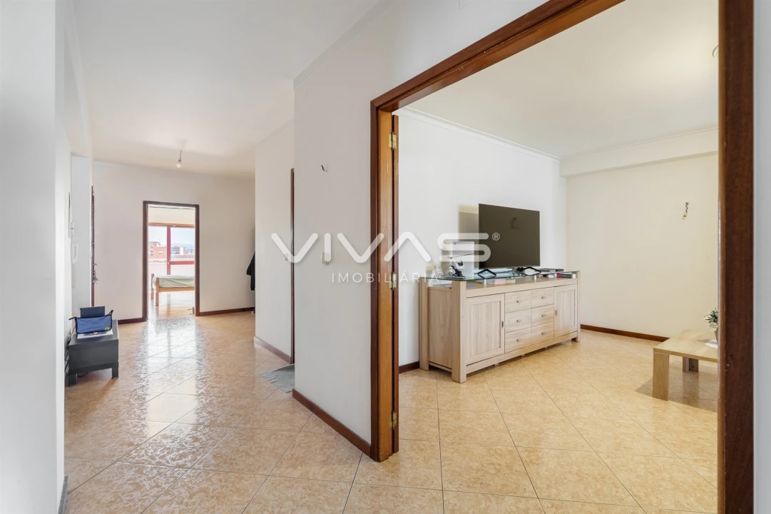 Apartamento T3 para Venda em Vila Verde e Barbudo Foto 5