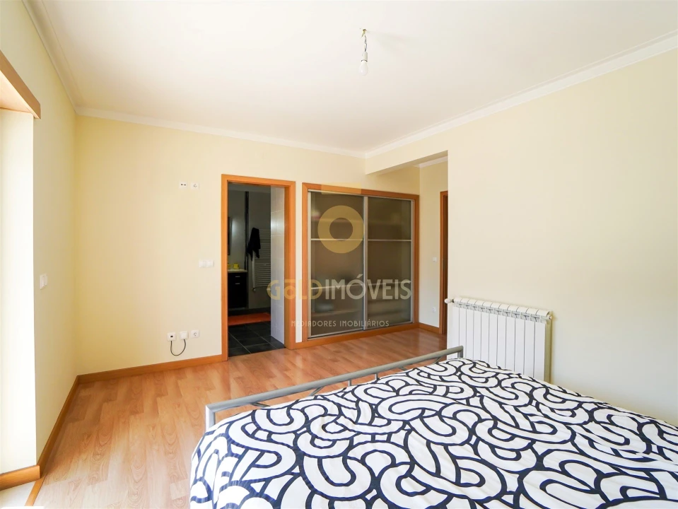 Moradia T3 para Venda em Leiria, Pousos, Barreira e Cortes Foto 13
