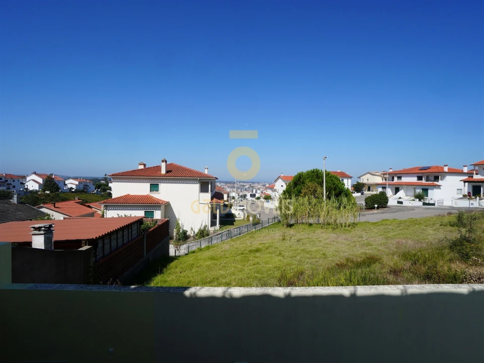 Moradia T3 para Venda em Leiria, Pousos, Barreira e Cortes Foto 28