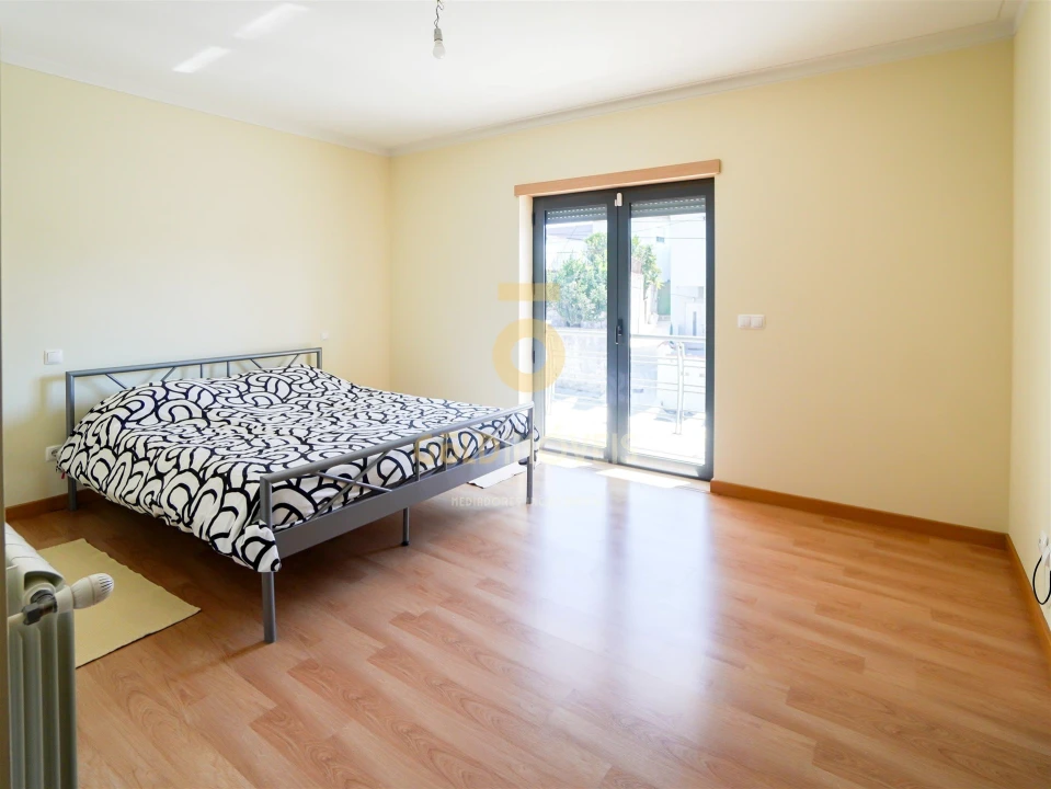 Moradia T3 para Venda em Leiria, Pousos, Barreira e Cortes Foto 12