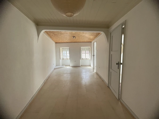 Moradia T2 para Venda em Vila Cortes da Serra Foto 3