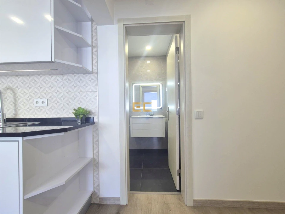 Apartamento T1 para Venda em Buarcos Foto 12