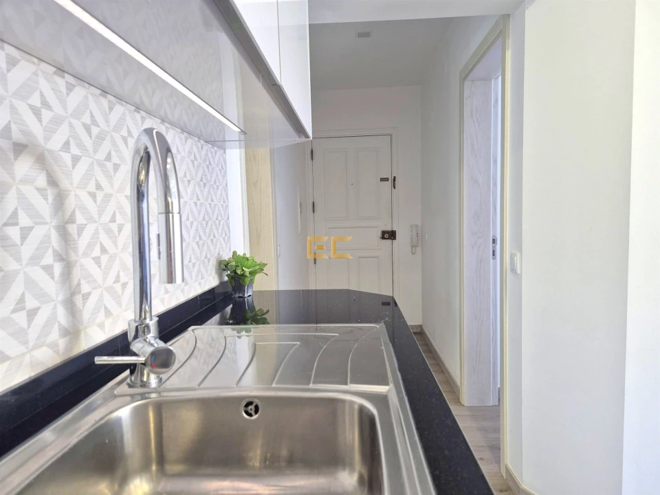 Apartamento T1 para Venda em Buarcos Foto 3