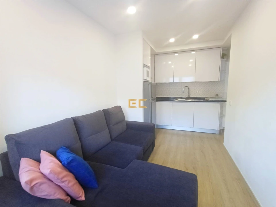 Apartamento T1 para Venda em Buarcos Foto 7