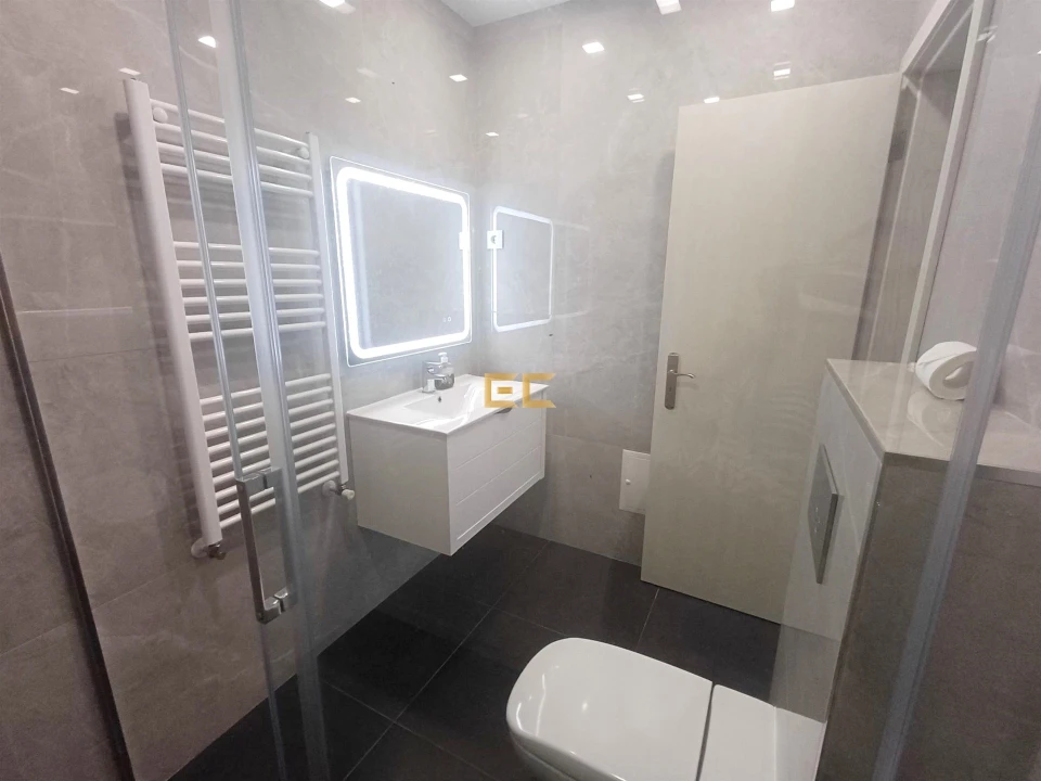 Apartamento T1 para Venda em Buarcos Foto 14