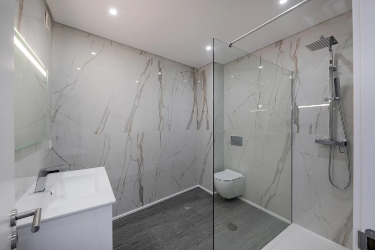 Apartamento T3 para Venda em Quelfes Foto 19