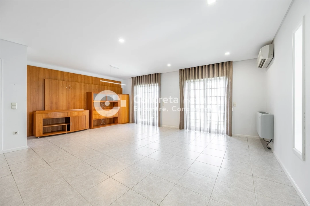 Moradia T3 para Venda em Abade de Neiva Foto 5