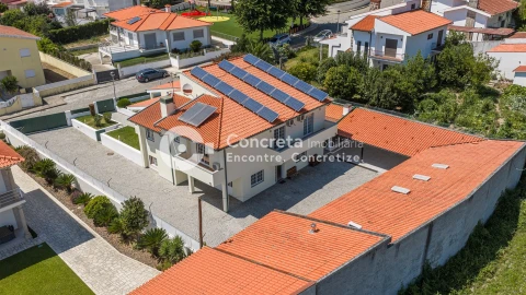 Moradia T3 para Venda em Abade de Neiva