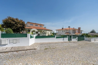 Moradia T3 para Venda em Abade de Neiva