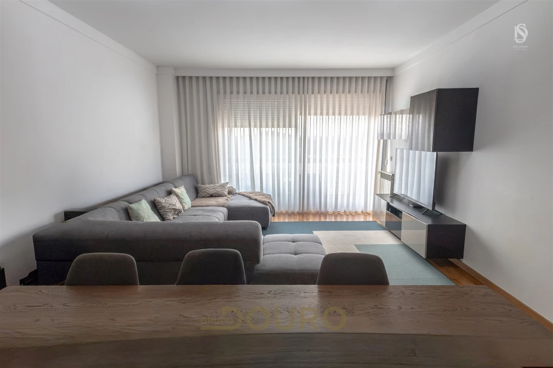 Apartamento T2 para Venda em Moreira Foto 1