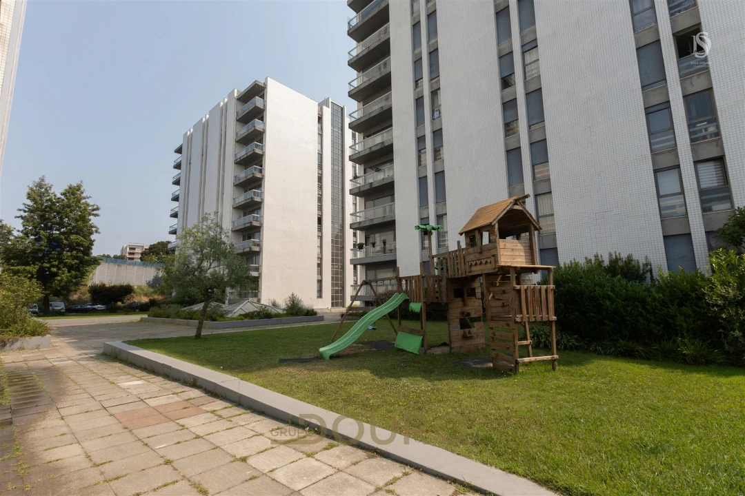Apartamento T2 para Venda em Moreira Foto 24