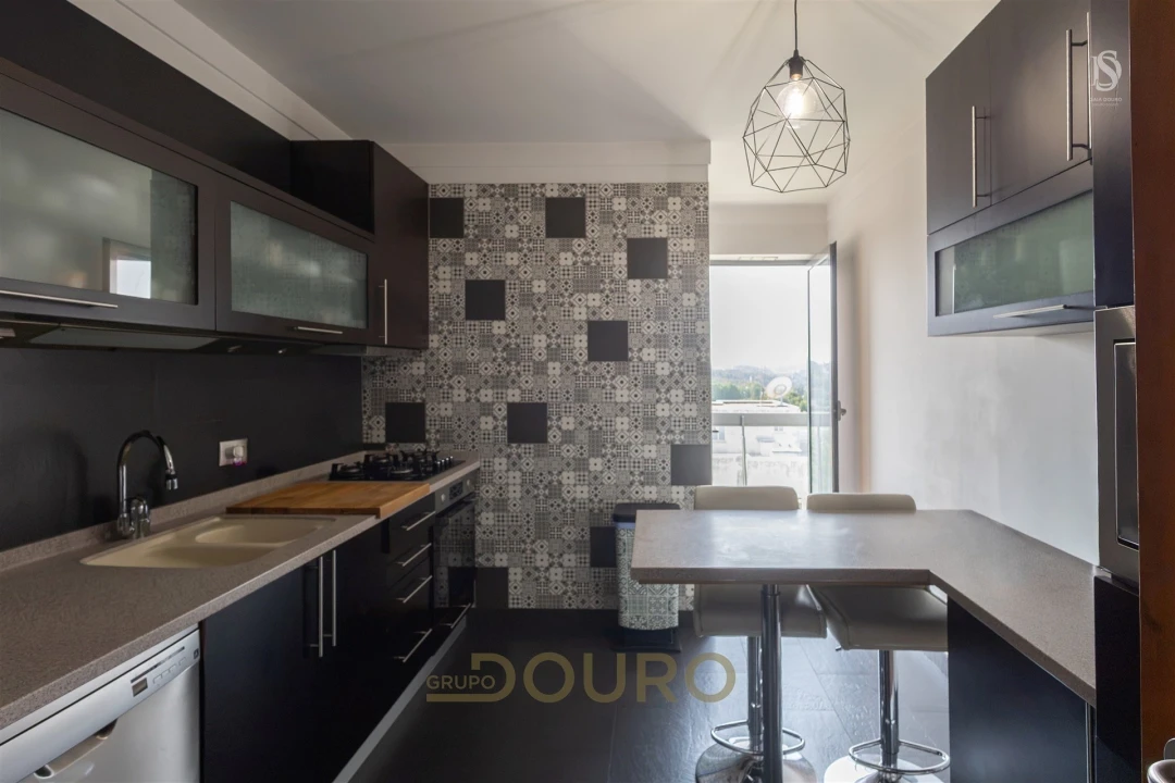 Apartamento T2 para Venda em Moreira Foto 5