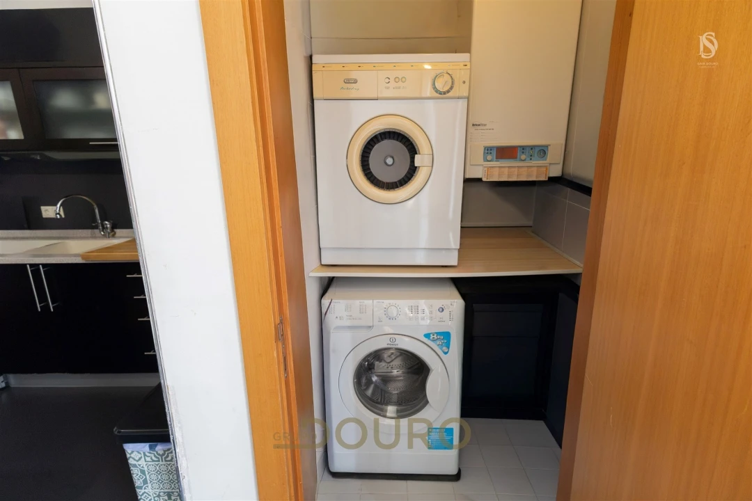 Apartamento T2 para Venda em Moreira Foto 8
