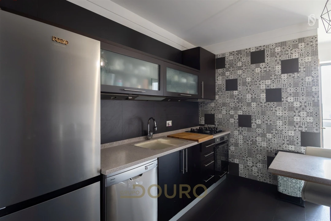 Apartamento T2 para Venda em Moreira Foto 6
