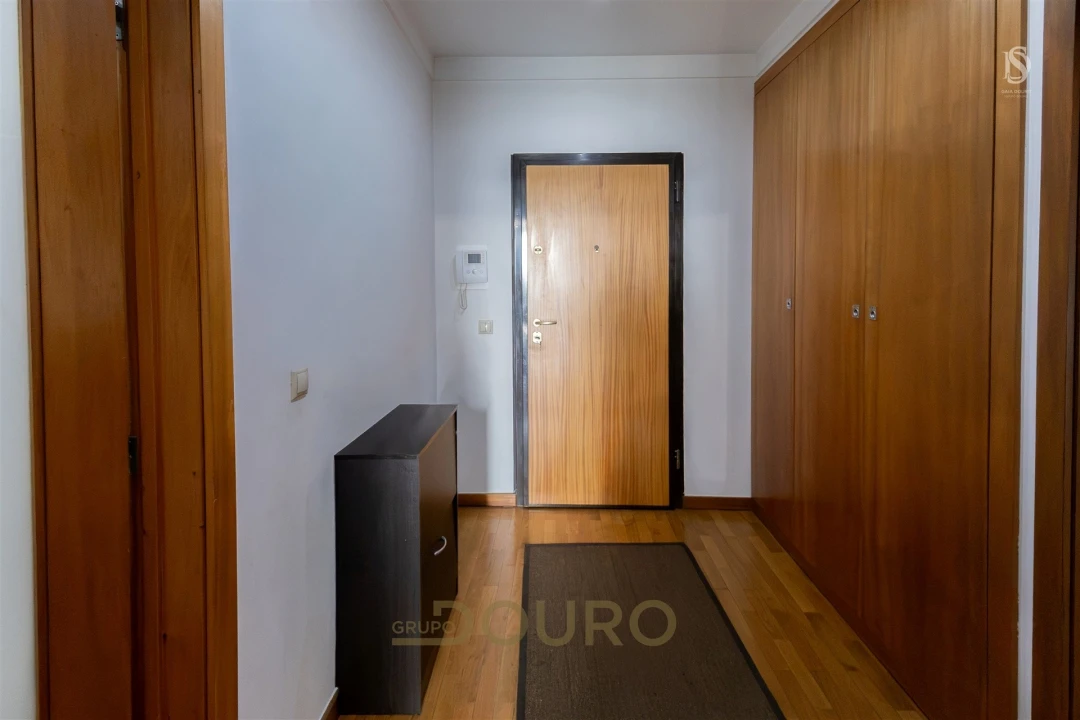 Apartamento T2 para Venda em Moreira Foto 10