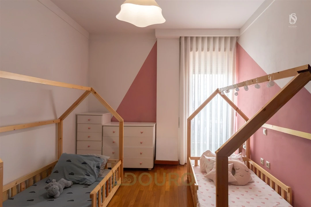Apartamento T2 para Venda em Moreira Foto 14