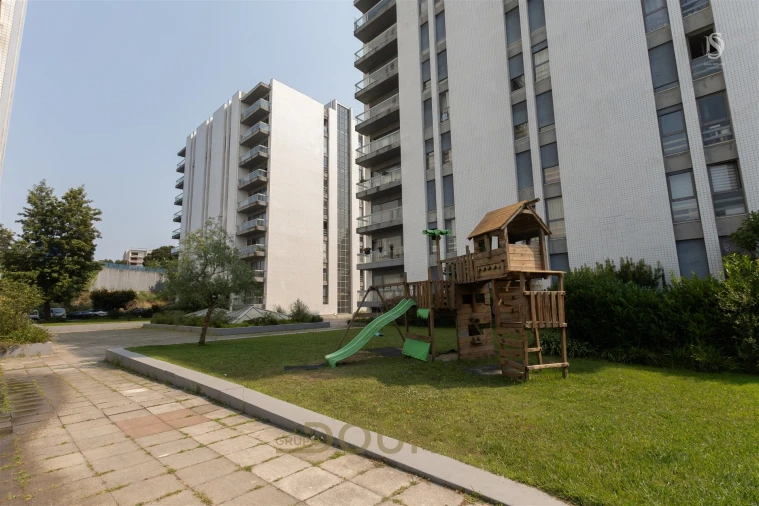 Apartamento T2 para Venda em Moreira Foto 24