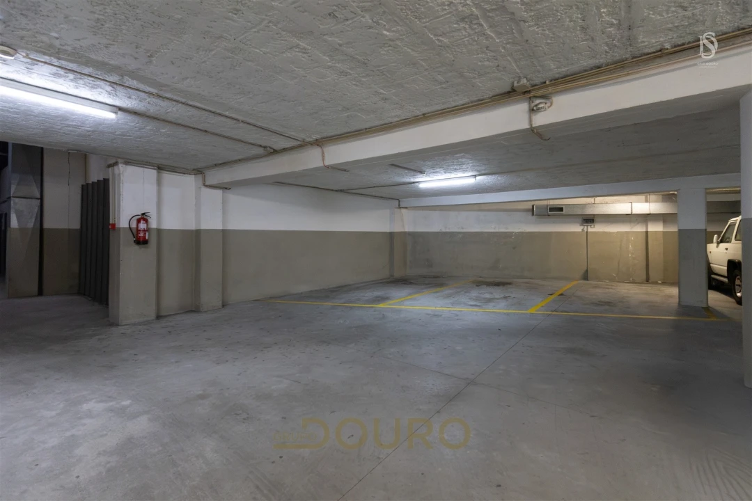 Apartamento T2 para Venda em Moreira Foto 28