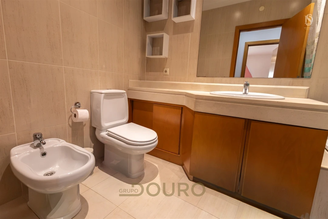 Apartamento T2 para Venda em Moreira Foto 21