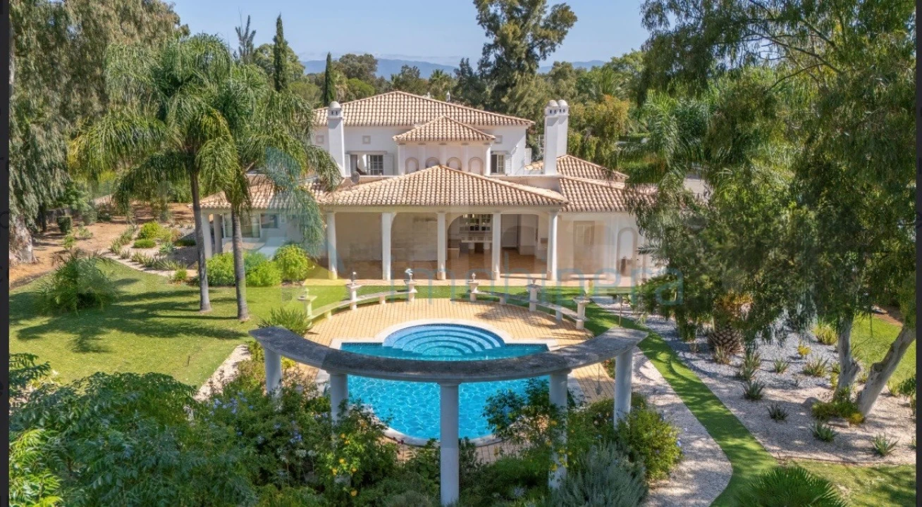 Moradia T6 para Venda em Alvor Foto 4