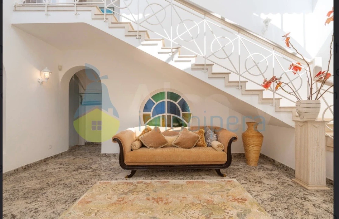 Moradia T6 para Venda em Alvor Foto 7