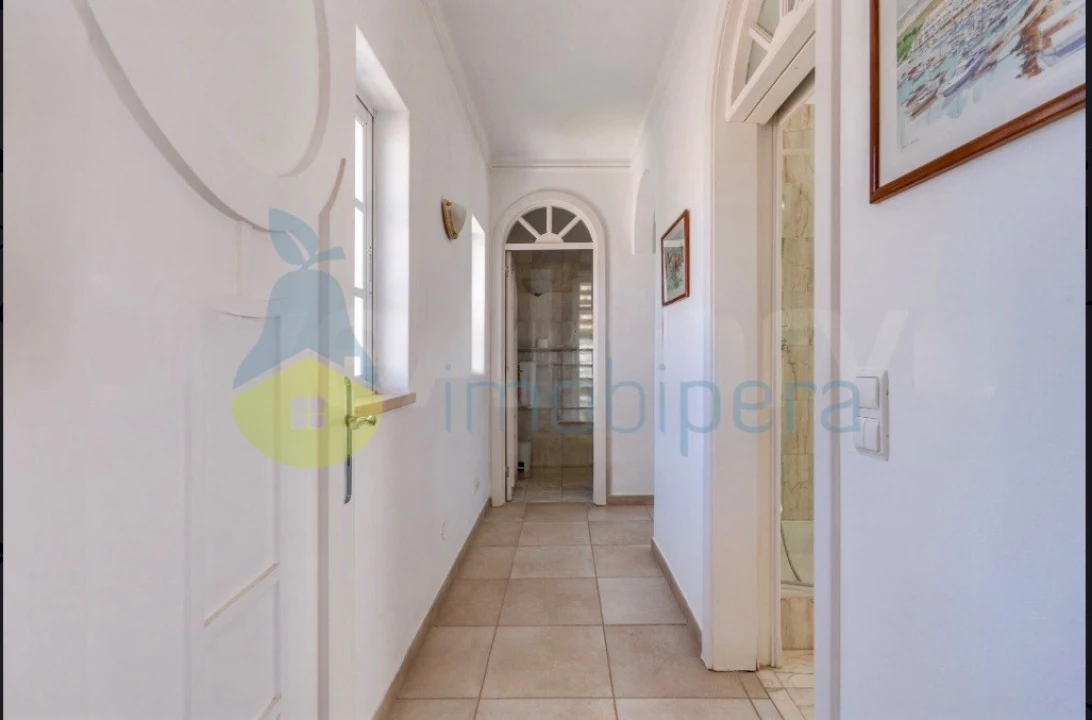 Moradia T6 para Venda em Alvor Foto 31