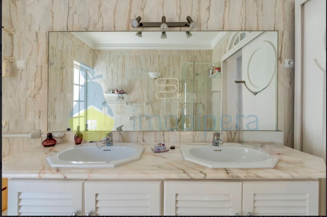 Moradia T6 para Venda em Alvor Foto 33
