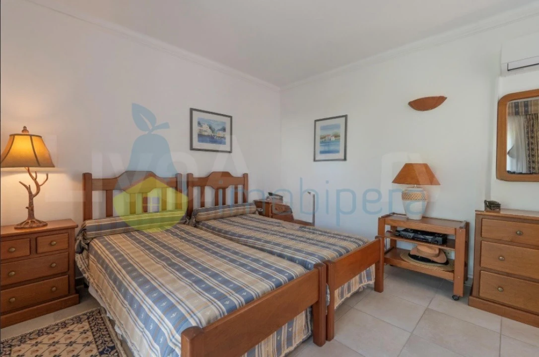 Moradia T6 para Venda em Alvor Foto 37