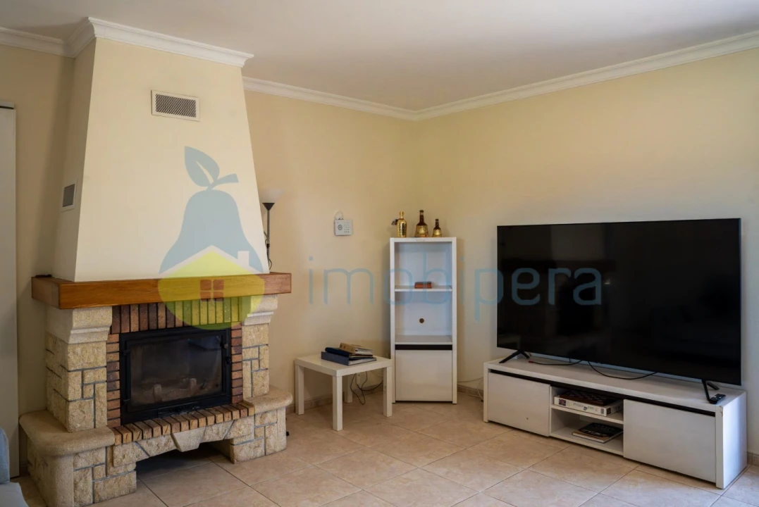 Moradia T3 para Venda em Guia Foto 6