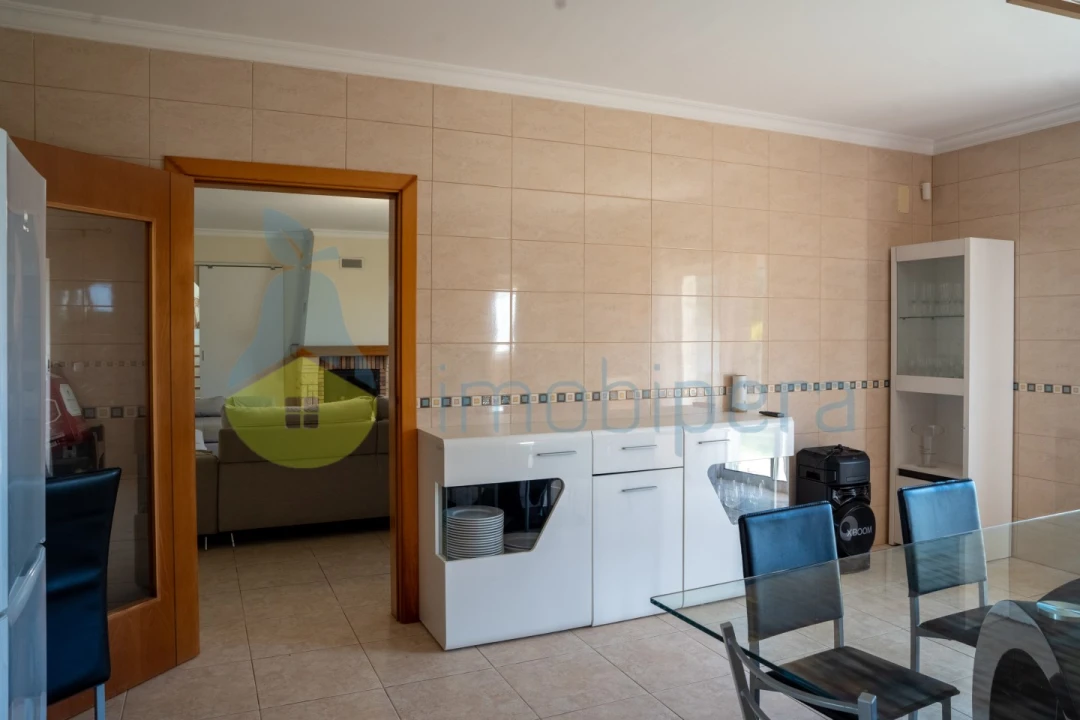 Moradia T3 para Venda em Guia Foto 14