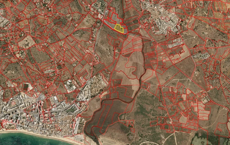 Armazém para Venda em Armação de Pera Planta 2