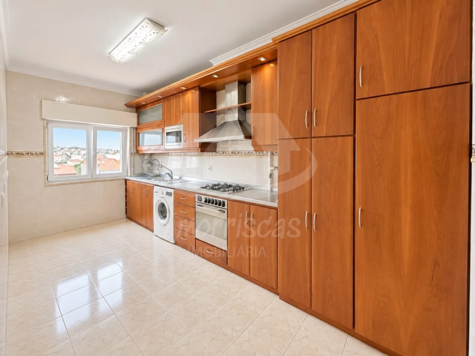Apartamento T3 para Venda em Santa Iria de Azoia, São João da Talha e Bobadela Foto 12