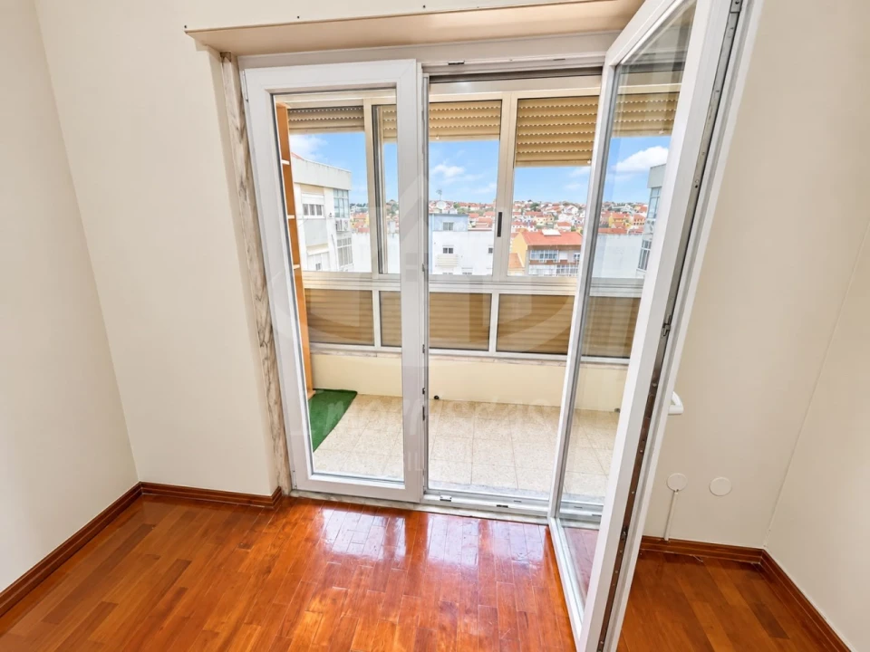 Apartamento T3 para Venda em Santa Iria de Azoia, São João da Talha e Bobadela Foto 18