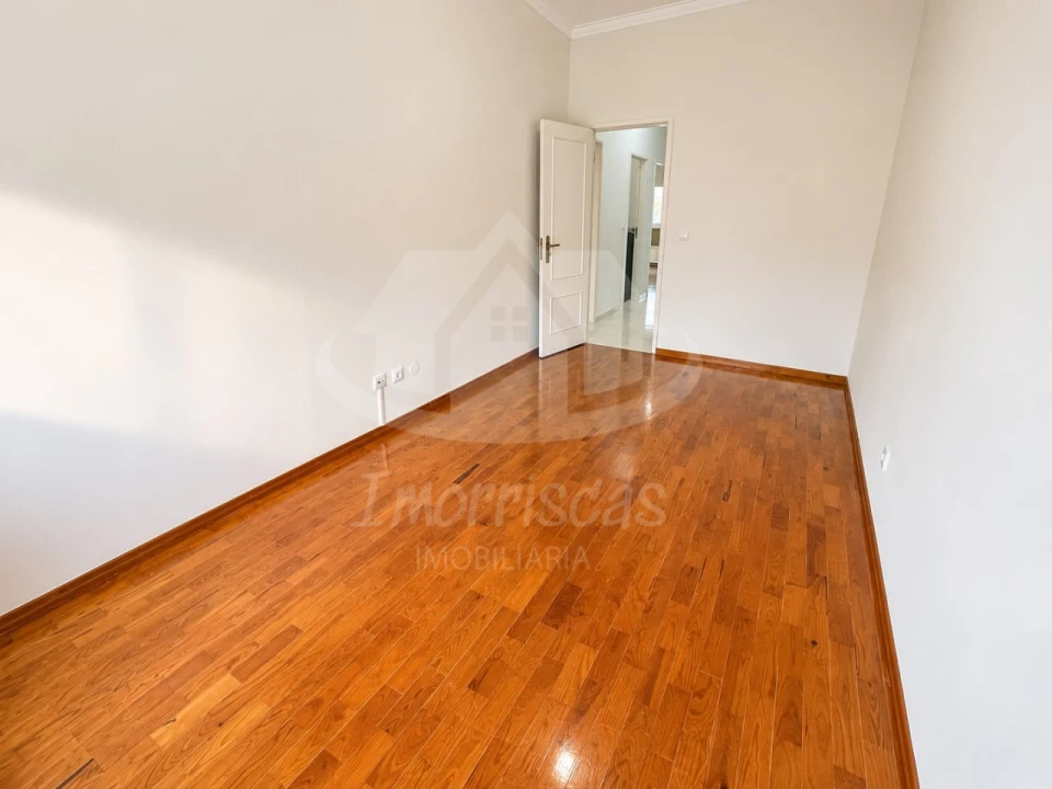 Apartamento T3 para Venda em Santa Iria de Azoia, São João da Talha e Bobadela Foto 26