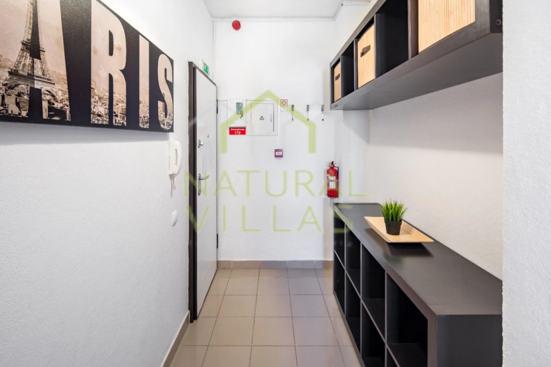 Apartamento T1 para Arrendamento em Quarteira Foto 9