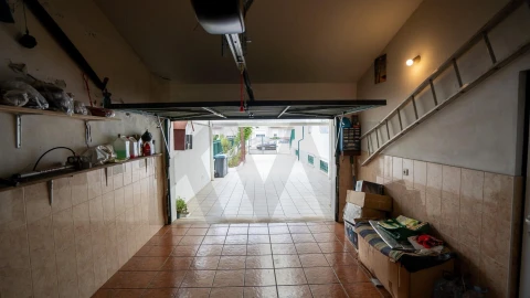 Moradia T4 para Venda em Santa Joana