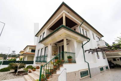 Moradia T4 para Venda em Santa Joana
