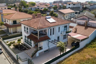 Moradia T4 para Venda em Santa Joana