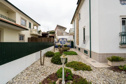 Moradia T4 para Venda em Santa Joana