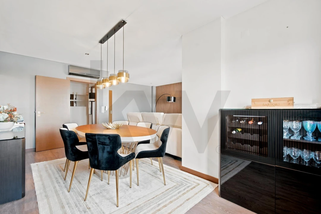 Apartamento T3 para Venda em Amora Foto 2