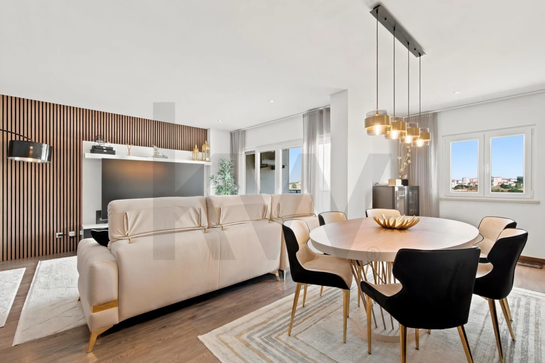 Apartamento T3 para Venda em Amora Foto 4