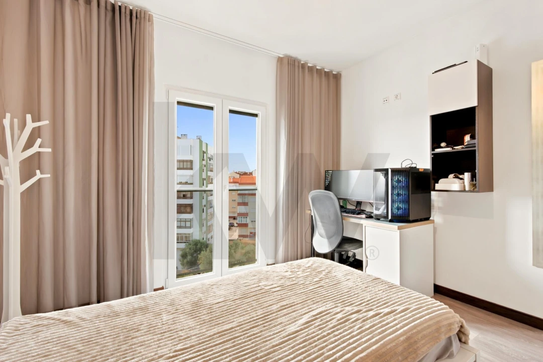 Apartamento T3 para Venda em Amora Foto 25