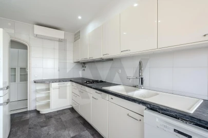 Apartamento T3 para Arrendamento em Cascais e Estoril