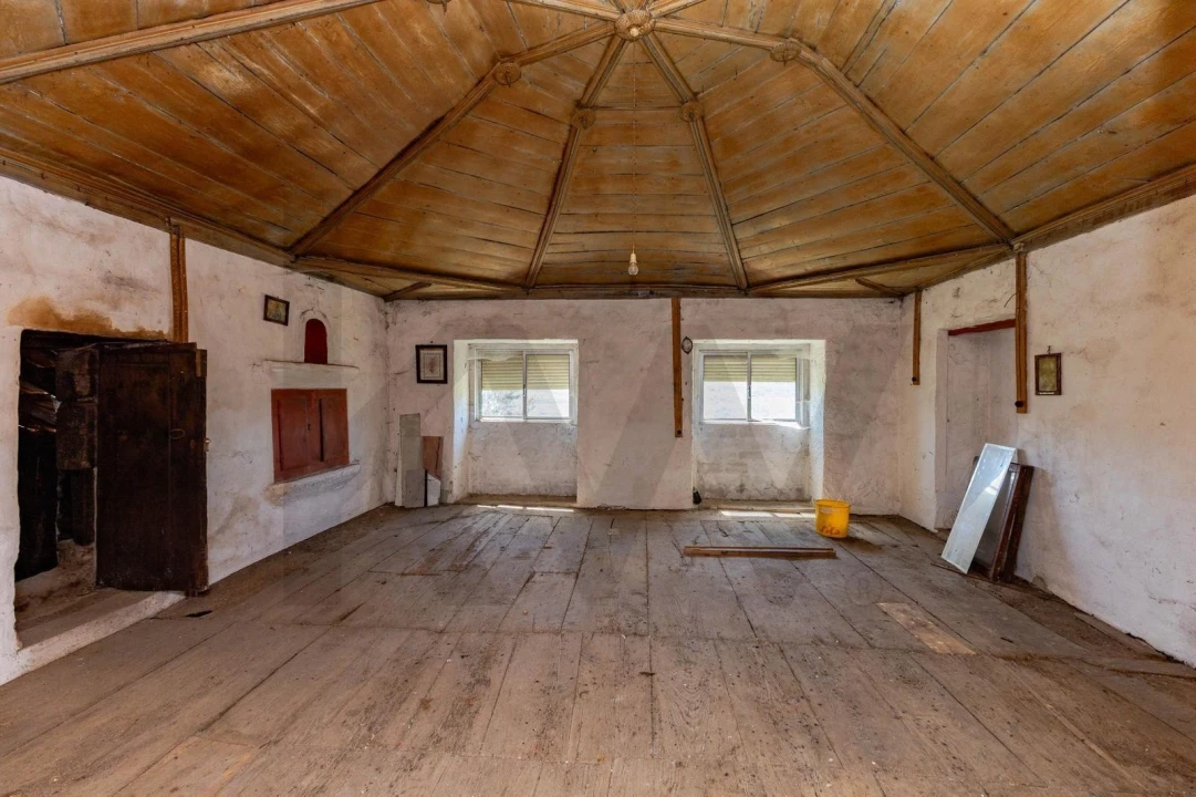 Moradia T4 para Venda em Campelo e Ovil Foto 13